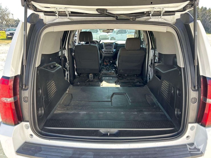 2018-chevrolet-tahoe-image-24