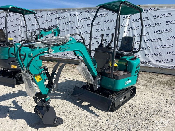 unused-2025-cfg-industrial-qk16r-mini-excavator-image-1