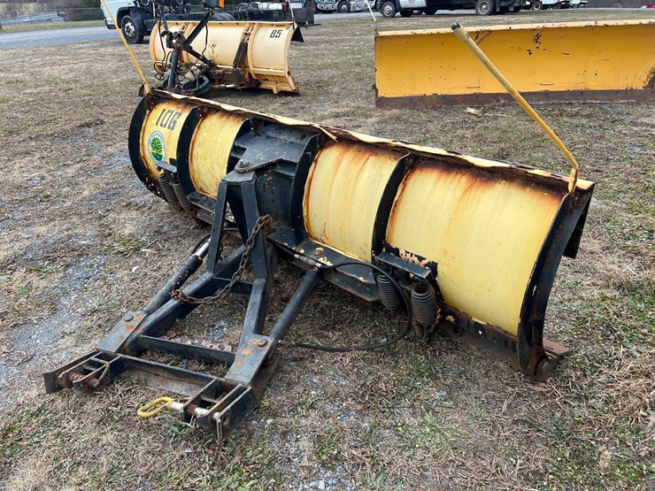meyer-7.5'-snow-plow-w/bracket-image-5