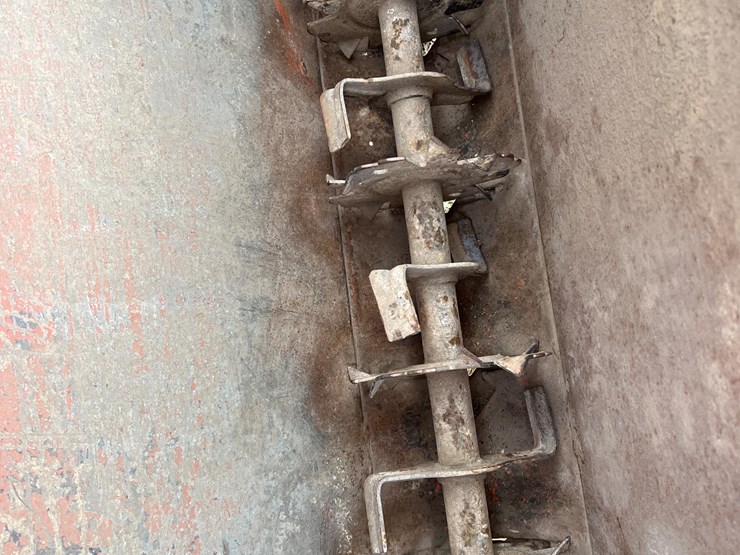 grass-seeder-image-11