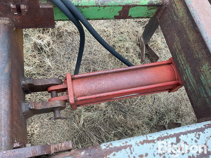 hydraulic-folding-tool-bar-image-11