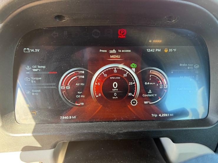 peterbilt-589-image-86