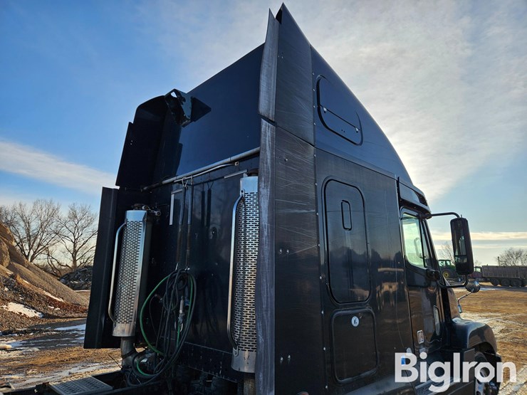 caterpillar-c15-image-17