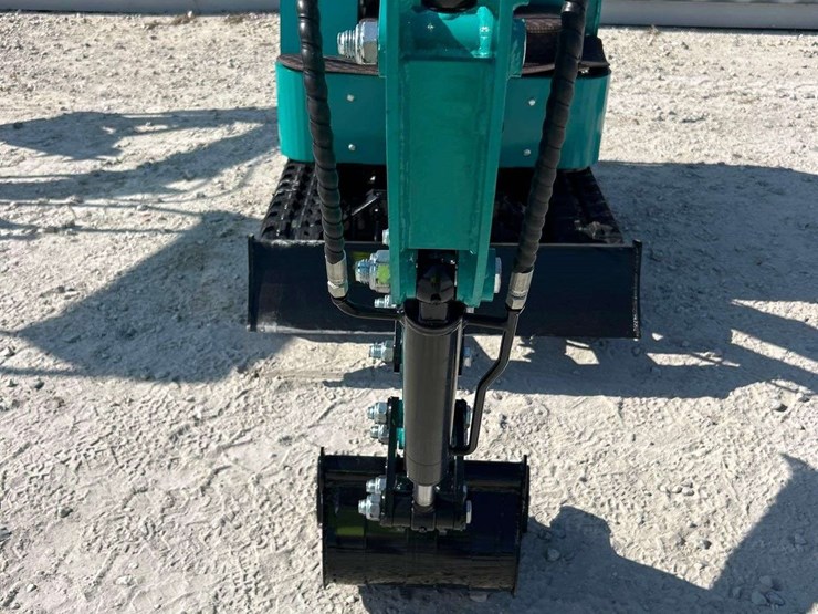 unused-2025-cfg-industrial-h15r-mini-excavator-image-13