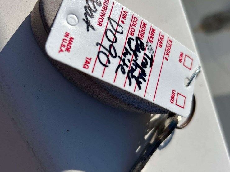 1990-bayliner-19ft-trophy-center-console-boat-w/-s/a-20ft-boat-trailer-image-18