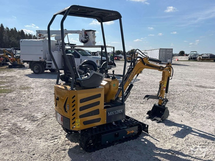 2025-cfg-industrial-mx12rx-mini-excavator-image-4
