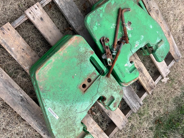 john-deere-suitcase-weights-image-3