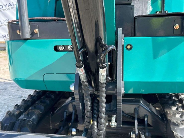 unused-2025-cfg-industrial-qk16r-mini-excavator-image-12