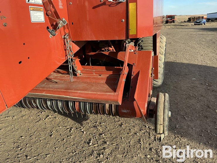 hesston-4760-image-10