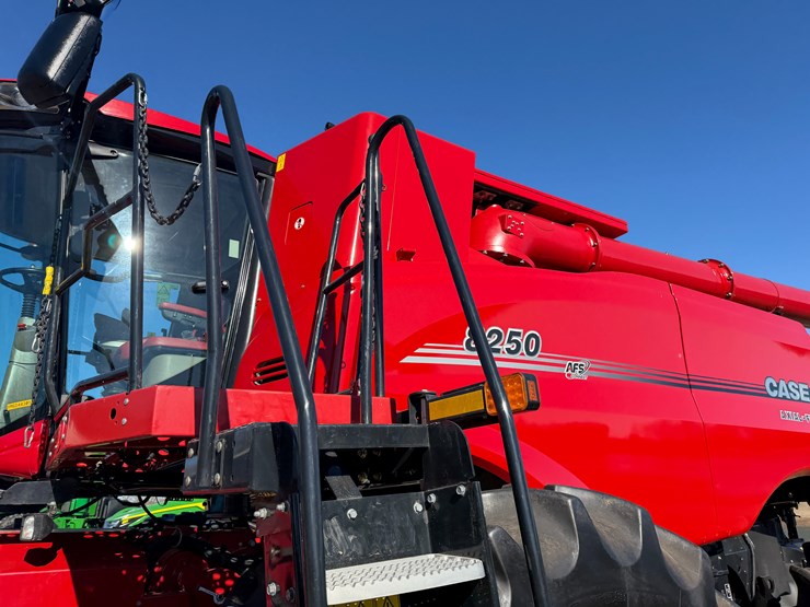 case-ih-8250-image-18