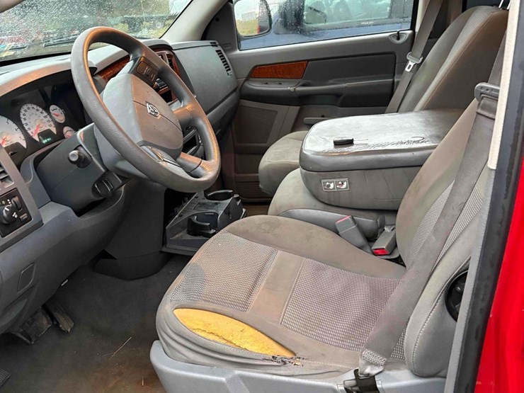 2006-dodge-1500-image-12