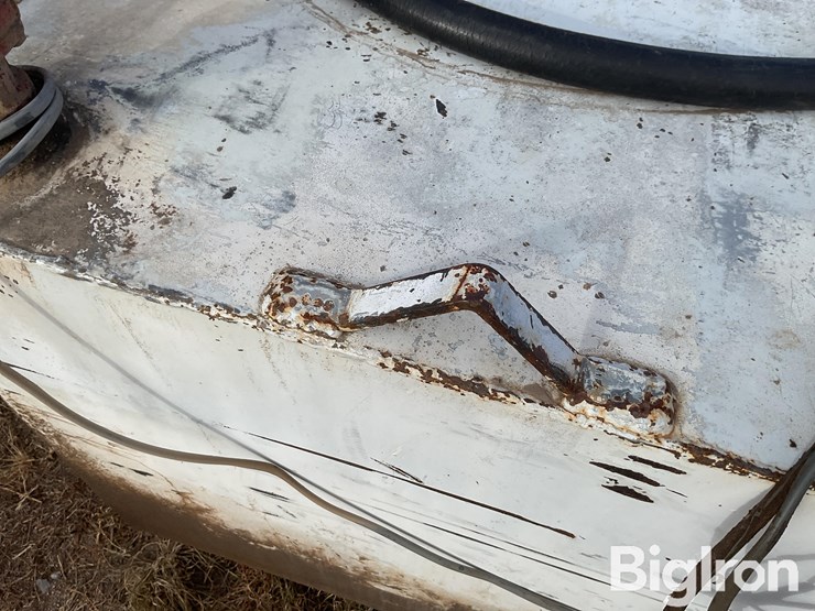 fuel-transfer-tank-w/-12-volt-pump-image-11