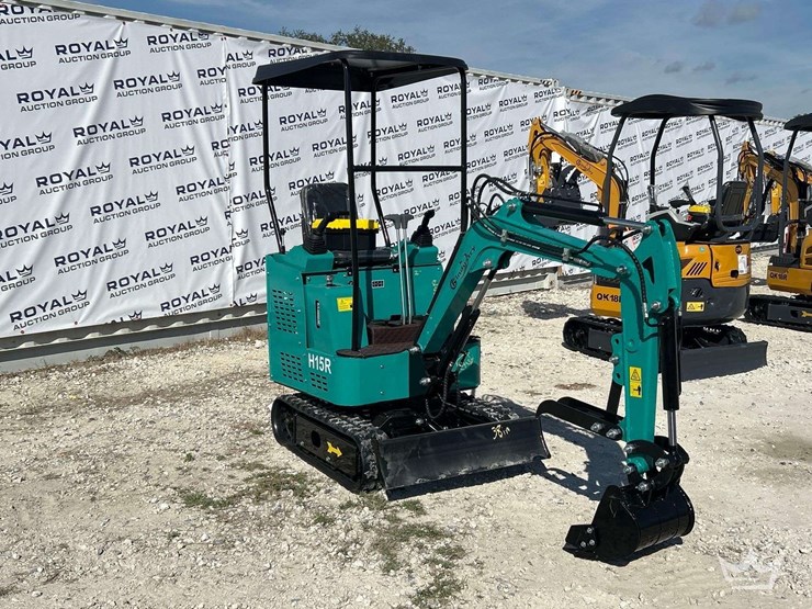 unused-2025-cfg-industrial-h15r-mini-excavator-image-2