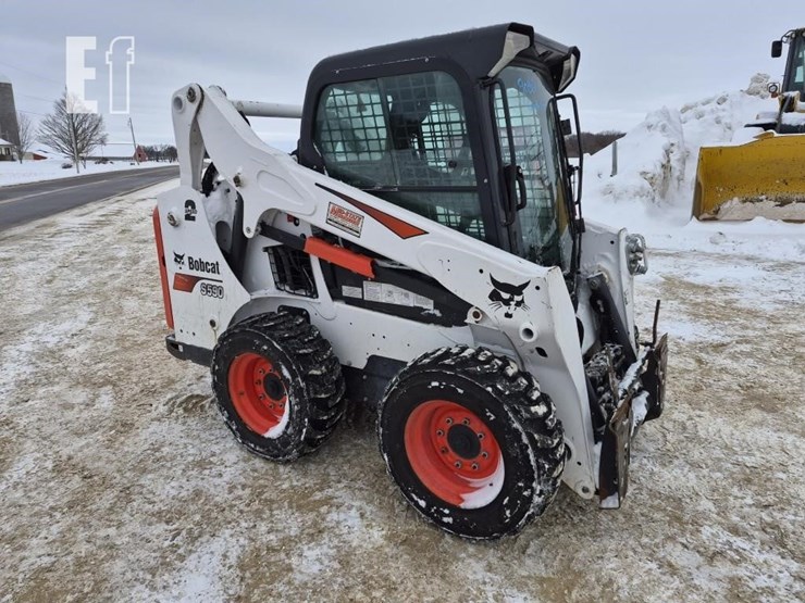 2019-bobcat-s590-image-4