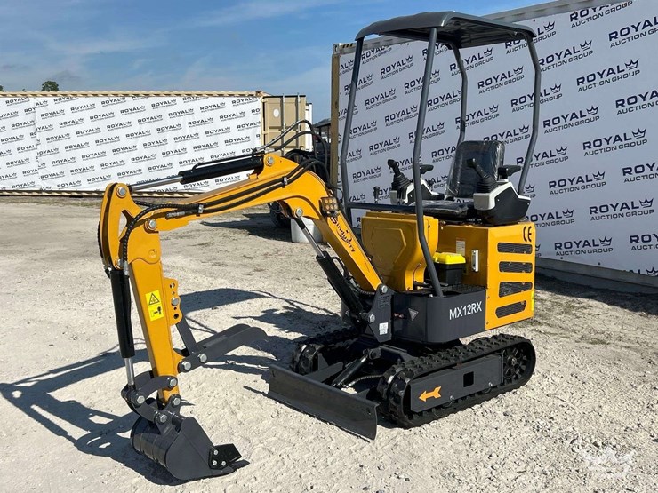 2025-cfg-industrial-mx12rx-mini-excavator-image-1