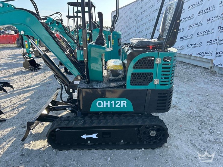 unused-2025-cfg-industrial-qh12r-mini-excavator-image-17