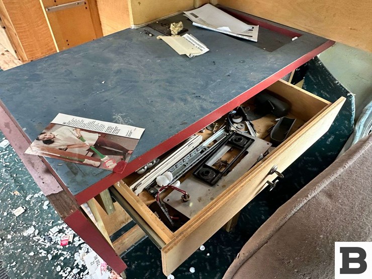 1988-ford-b700-image-39