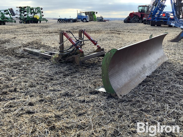 john-deere-12-image-3