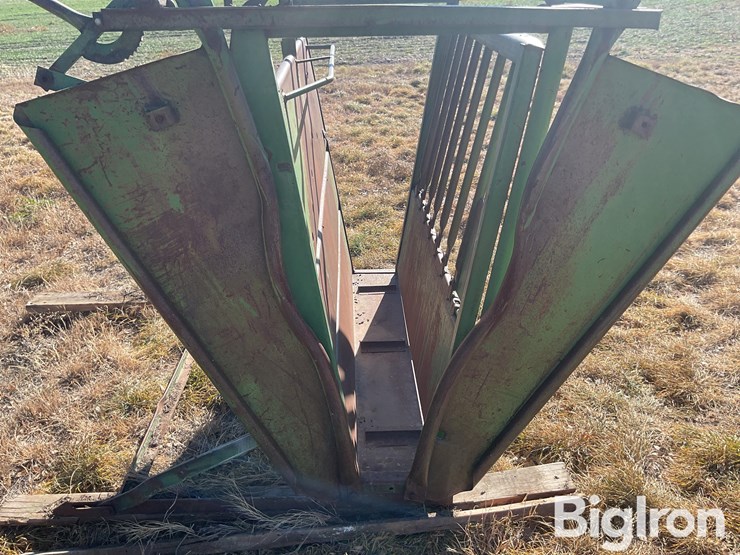 powder-river-calf-cradle-image-15