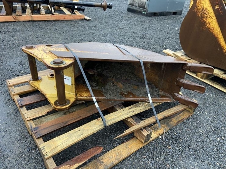 13"-dig-bucket-image-1