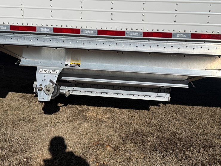 wilson-hopper-bottom-image-20