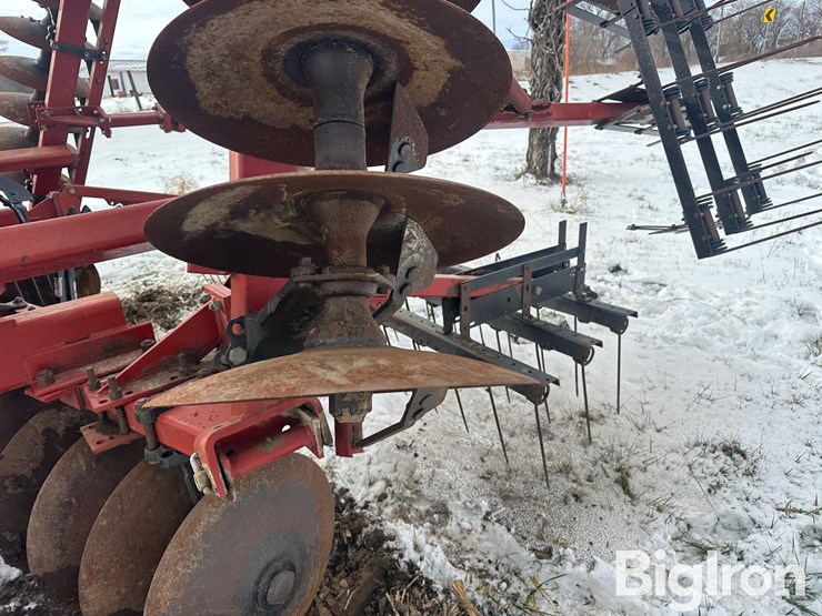 case-ih-3950-image-16