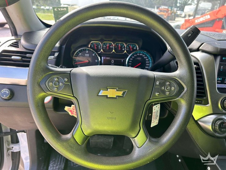 2018-chevrolet-tahoe-image-13