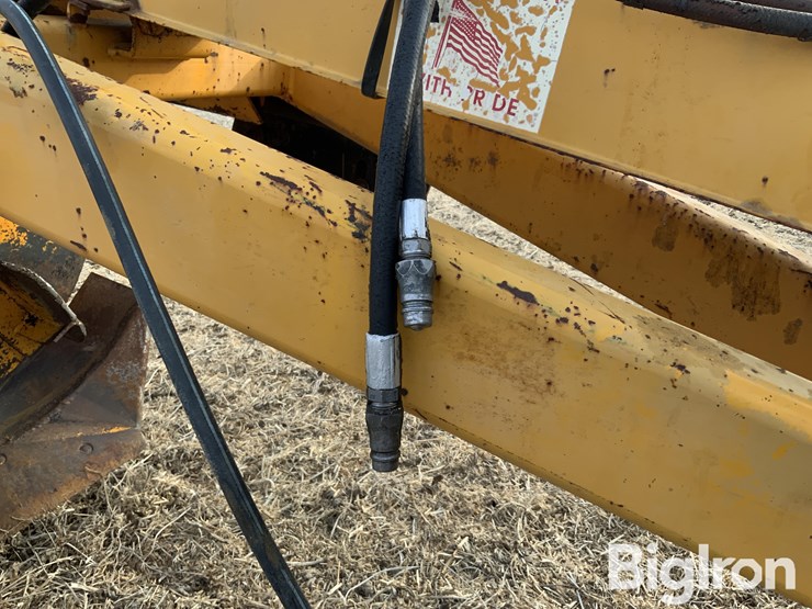 2007-hurricane-24w1000-ditcher-image-14