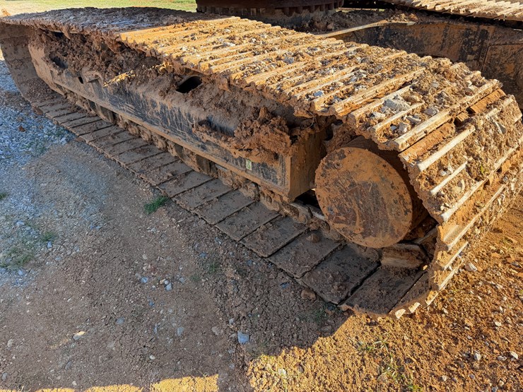 caterpillar-320-image-18