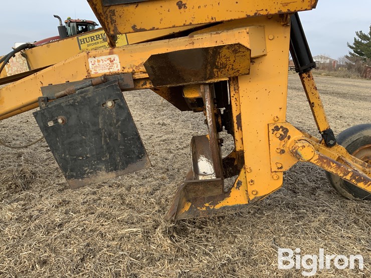 2007-hurricane-24w1000-ditcher-image-18