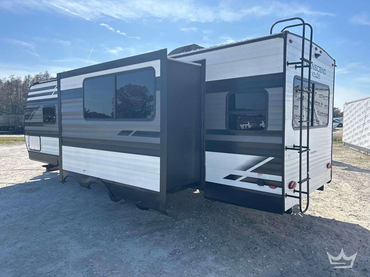 2022-transcend-xplor-245rl-30ft.-t/a-travel-trailer-image-4