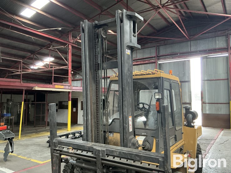 caterpillar-dp70e-image-9