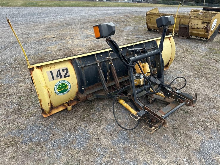 meyer-8'-snow-plow-w/-bracket-image-6