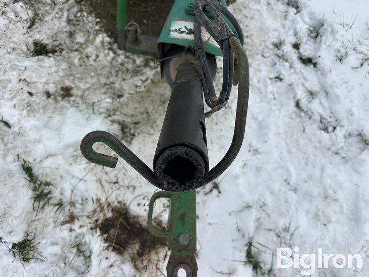 john-deere-338-image-9