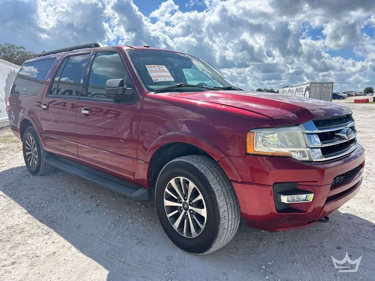 2016-ford-expedition-xlt-image-2