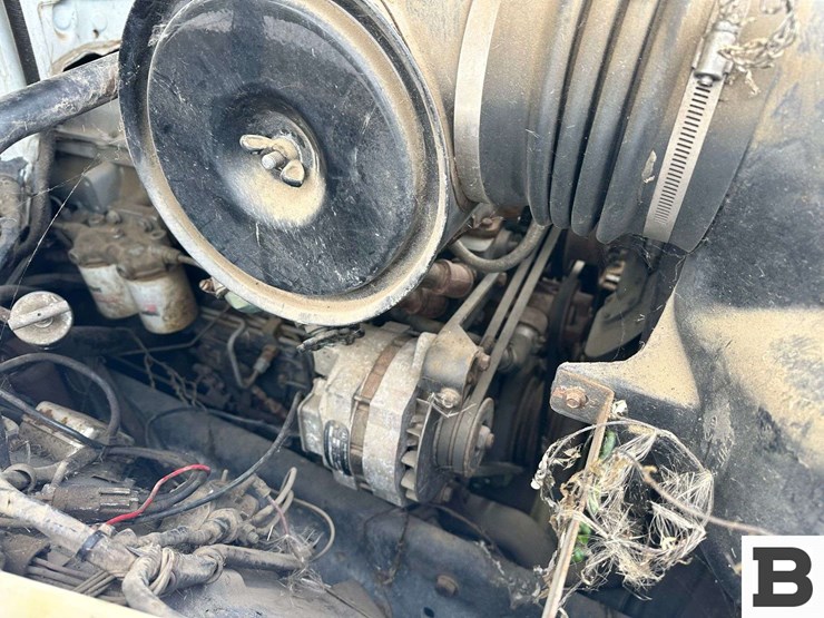 1988-ford-b700-image-22