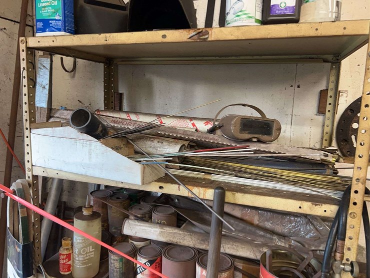 lincoln-arc-welder-and-welding-supplies-image-8