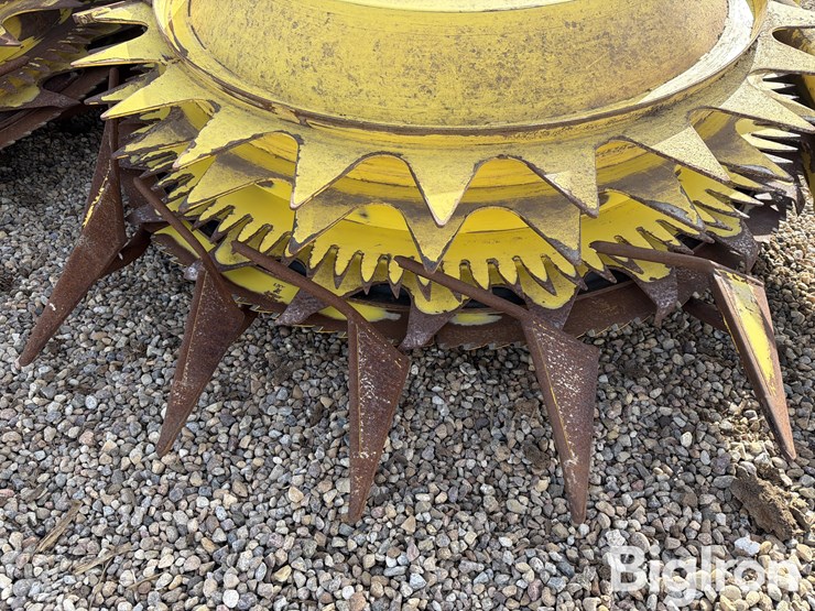 2022-john-deere-772-image-12