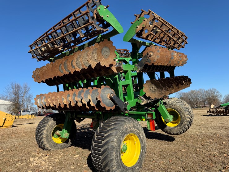 john-deere-30-image-2