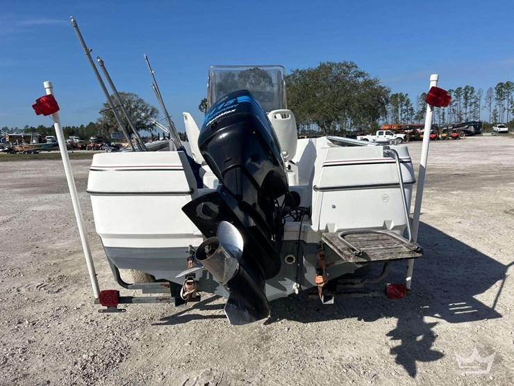 1990-bayliner-19ft-trophy-center-console-boat-w/-s/a-20ft-boat-trailer-image-17
