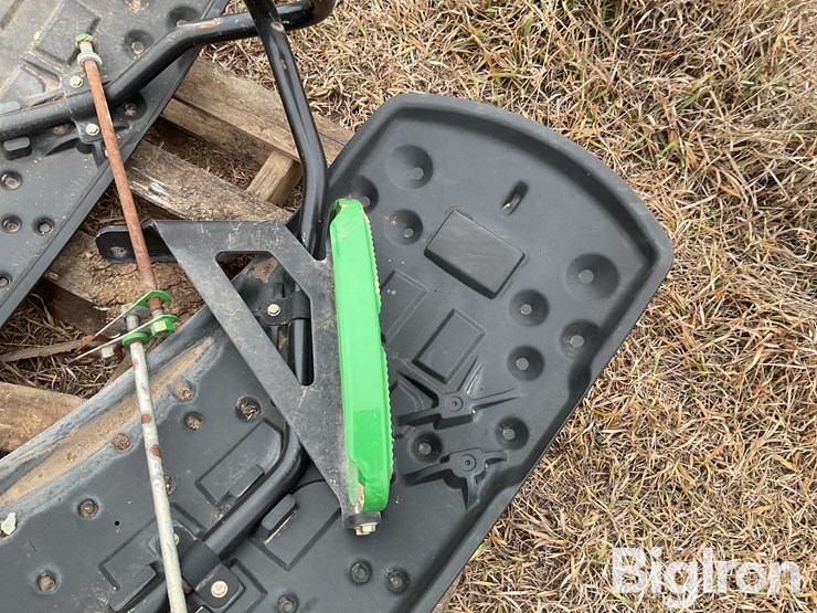 john-deere-front-fenders-image-13