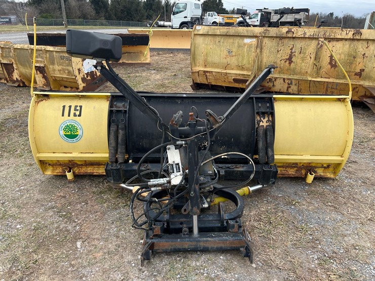 meyer-8.5'-snow-plow-w/-bracket-image-6