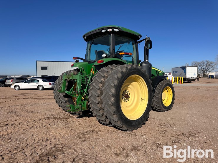 john-deere-8260r-image-5