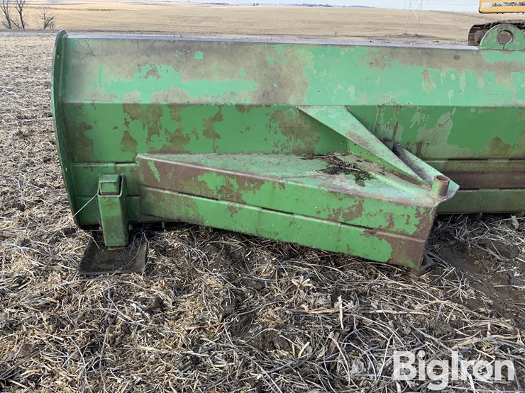 john-deere-12-image-14