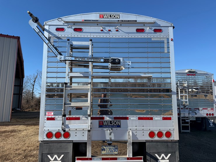 wilson-hopper-bottom-image-14