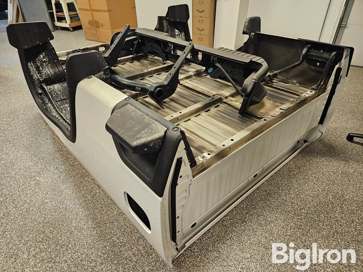 2022-chevrolet-2500-image-3