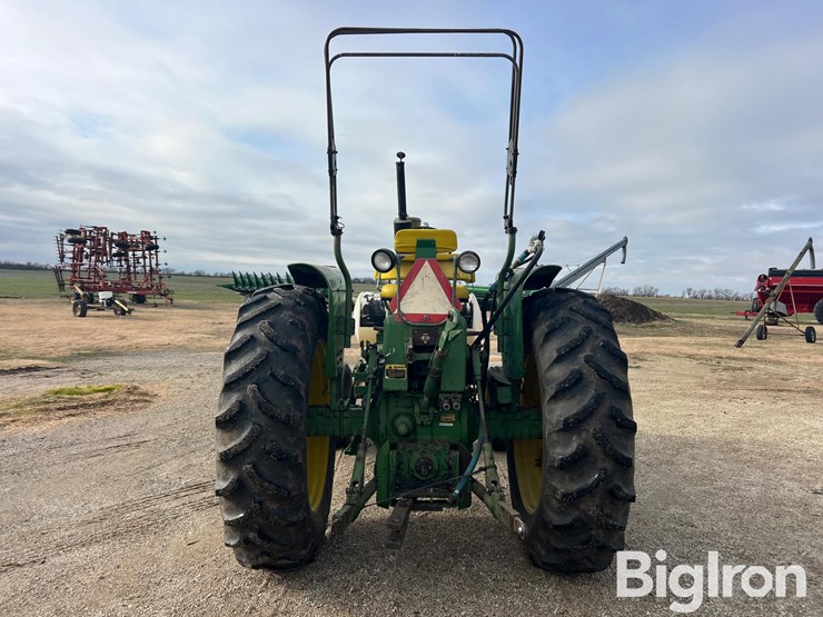 john-deere-4010-image-6