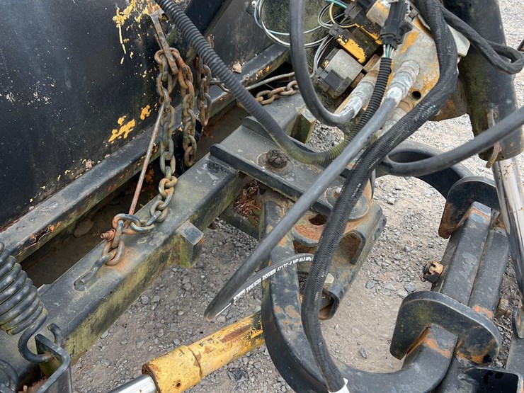 meyer-9'-snow-plow-image-8