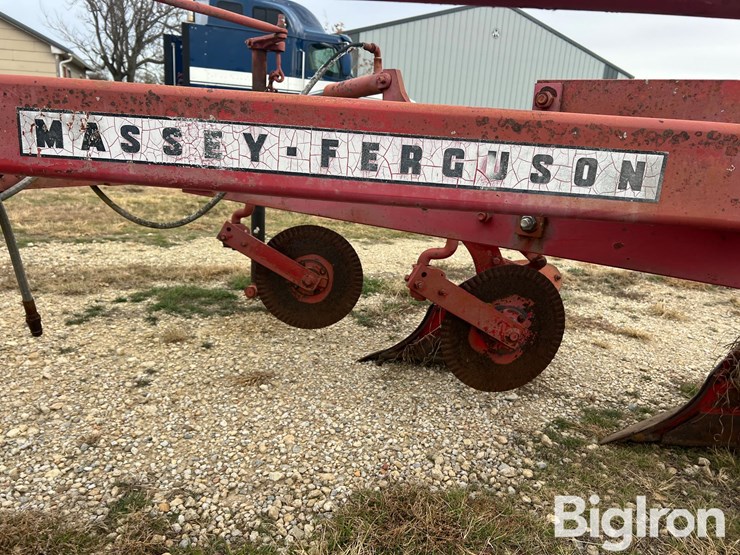 massey-ferguson-880-image-20