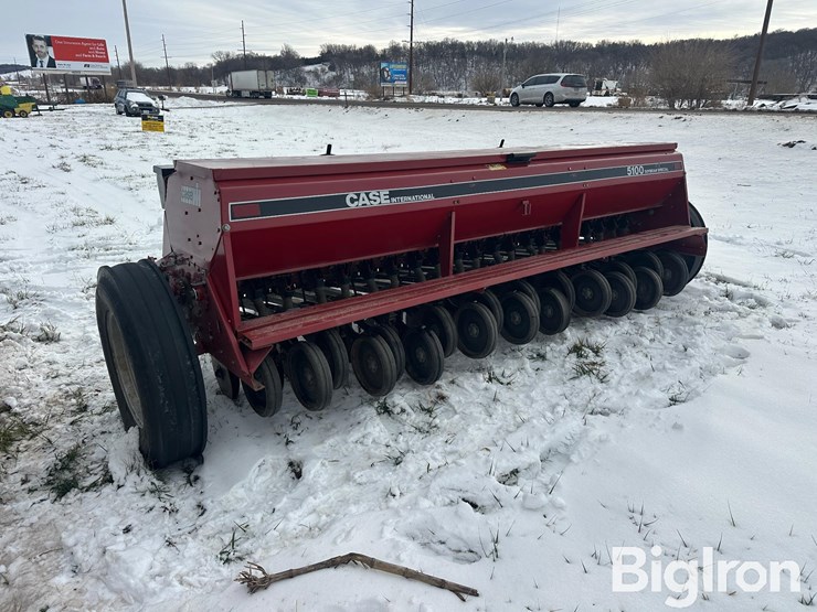 case-ih-5100-image-7